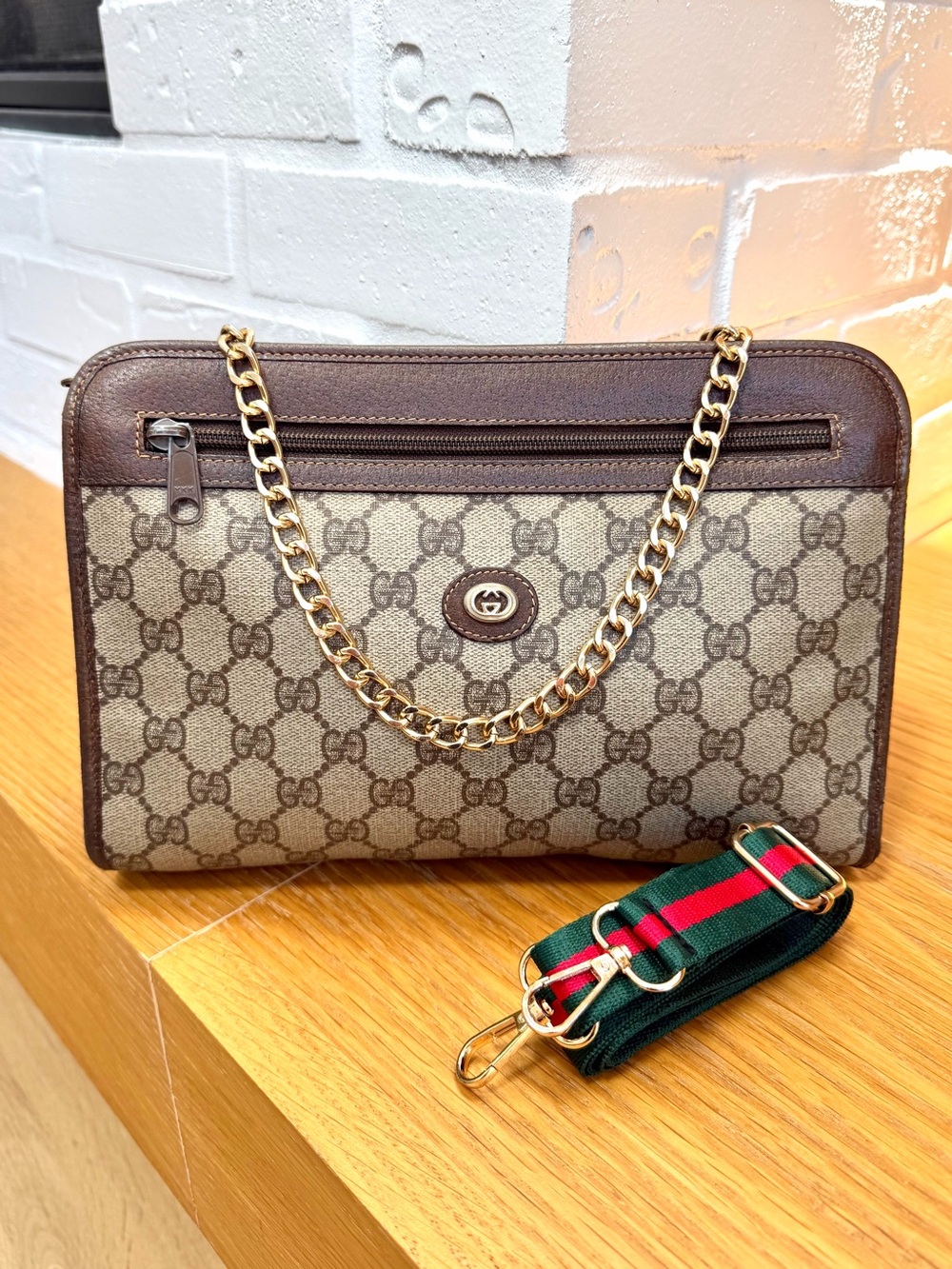 Gucci Authentic Vintage GG Supreme Clutch / Shoulder Bag
